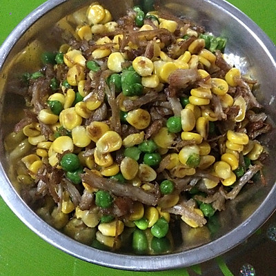 巧用煮汤后的瘦肉变成美味菜菜