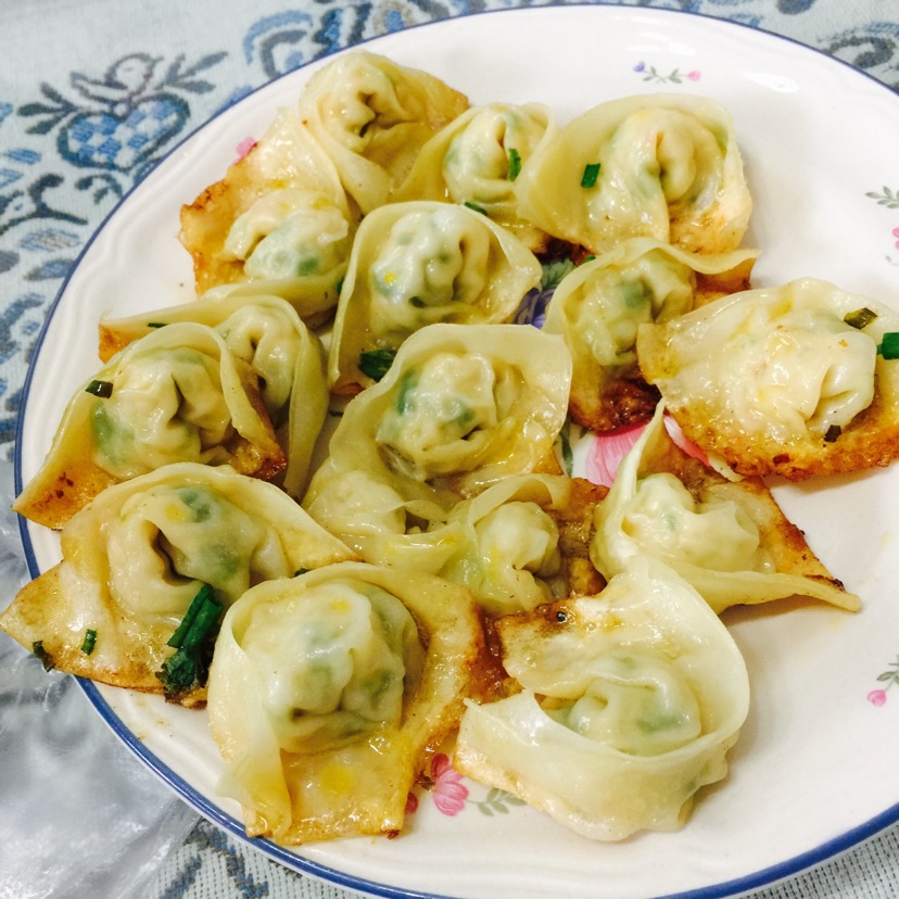 鸡肉鲜虾四季豆馄饨的做法图解10