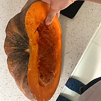 南瓜豆沙包的做法图解1