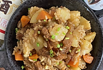 #万物皆可搭#土豆五花肉焖饭的做法