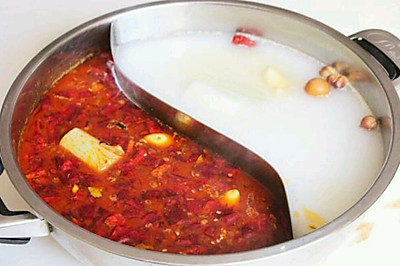 鸳鸯火锅（自家火锅这样搭配才好）