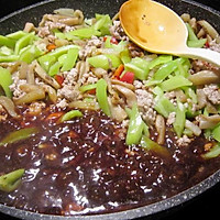 肉末茄子菜椒的做法图解8