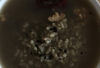 核桃燕麦黑芝麻养生粥的做法