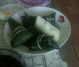 蜜枣豆沙粽子的做法