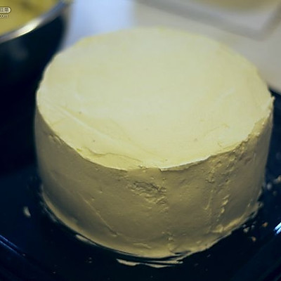 奶油蛋糕简易抹平方法