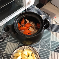 爱心红萝卜土豆牛骨汤的做法图解3