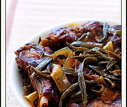 干豆角宽粉烧排骨的做法
