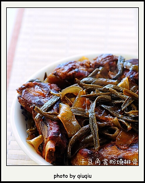 干豆角宽粉烧排骨的做法