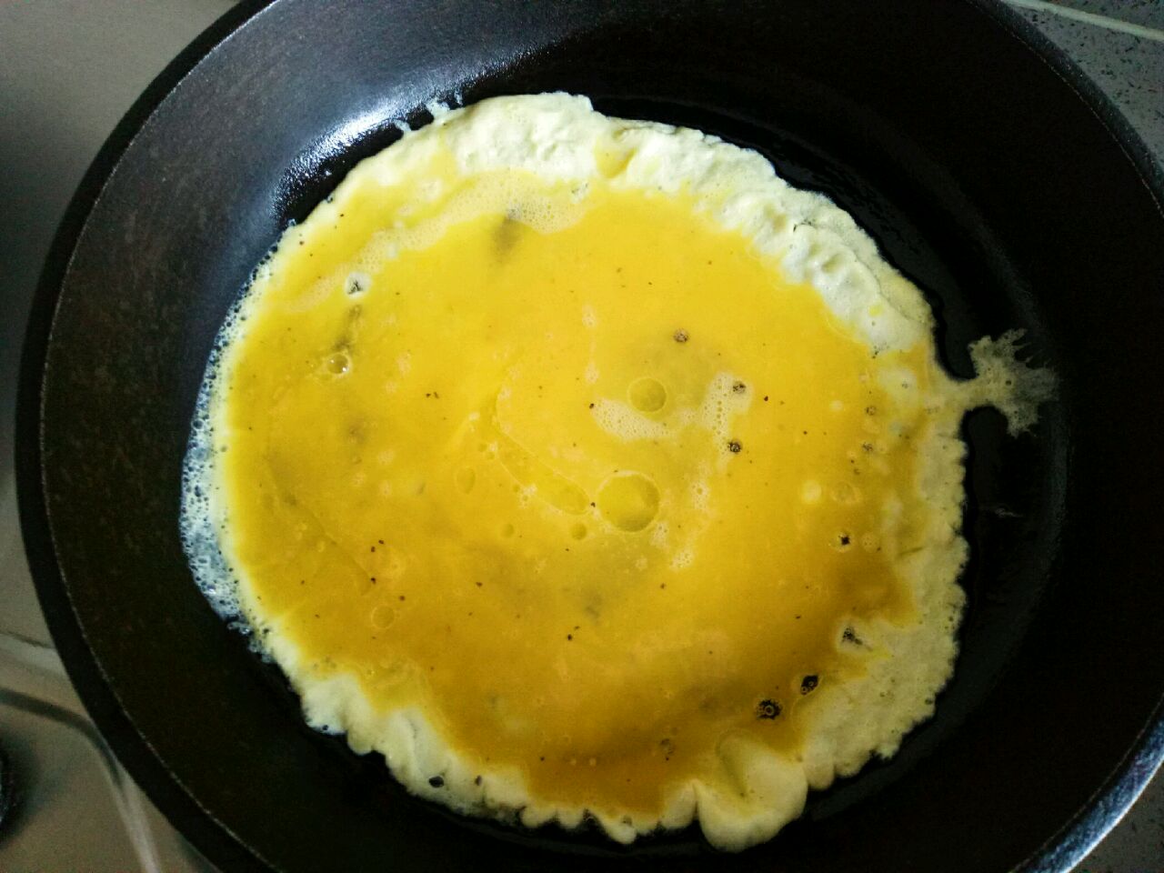 不用不粘锅，如何煎出完美的流黄鸡蛋！? - 知乎