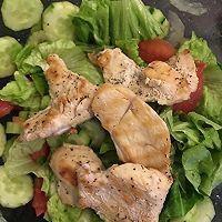 鸡胸肉蔬菜色拉的做法图解6