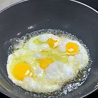 青椒炒鸡蛋的做法图解2