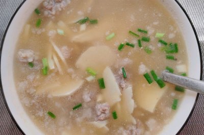 冬笋肉丸汤