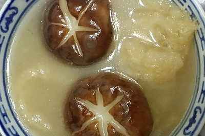 蘑菇浮皮汤