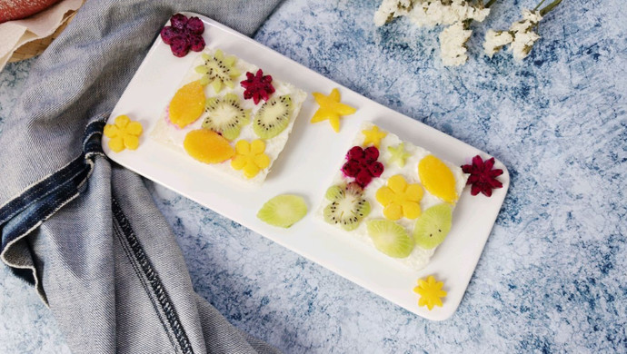 秋日花语水果土司片