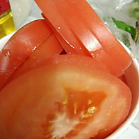 西红柿土豆平菇豆皮青菜汤的做法图解2