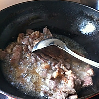酸菜牛肉炒米粉的做法图解3