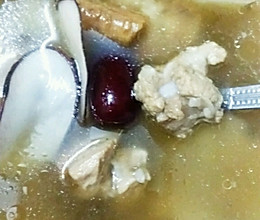 海底椰排骨汤的做法
