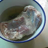 梅菜扣肉（千张肉）的做法图解1