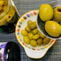 #西班牙橄榄披萨沙拉创意菜#西班牙青橄榄焖煮豆干的做法图解4