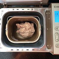 蔓越梅绿豆沙西瓜软欧包的做法图解3