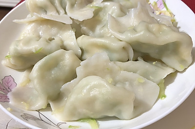 传统食物西葫芦鸡蛋饺子，思乡情怀上心间