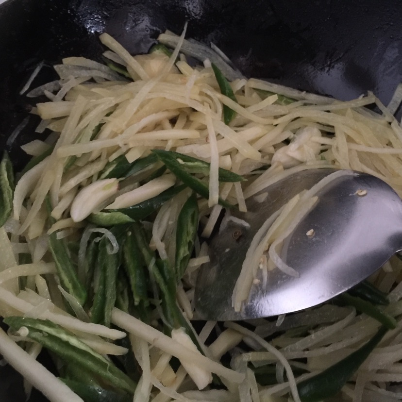 青椒土豆丝的做法图解5
