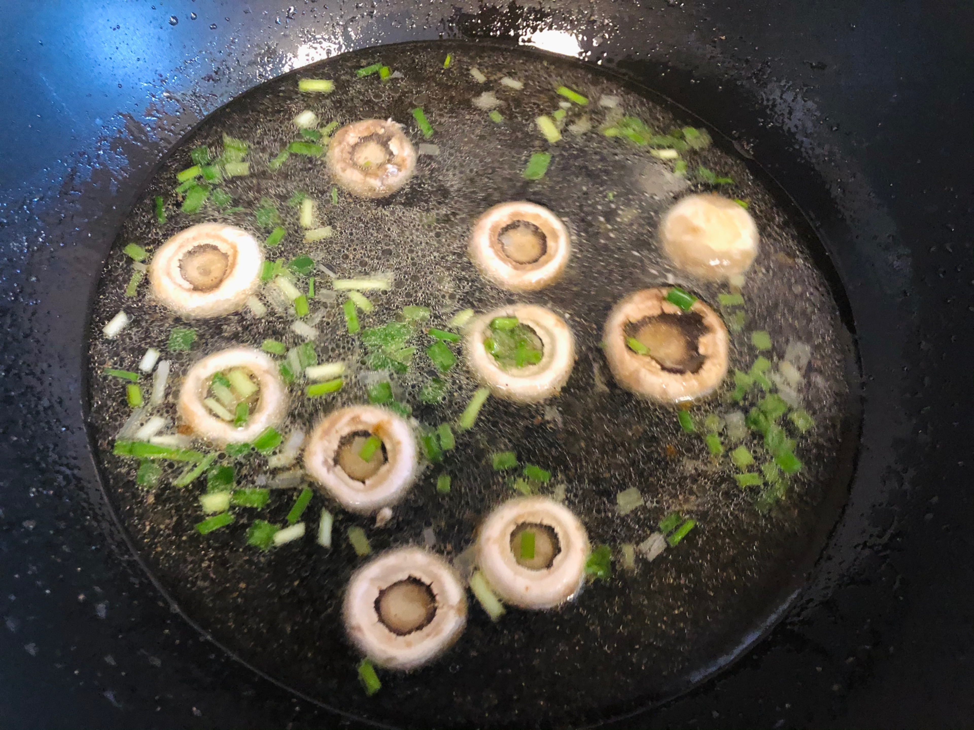 口蘑汤怎么做_口蘑汤的做法_厨房笔记-fang_豆果美食