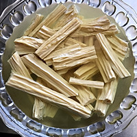 酱烧腐竹的做法图解1