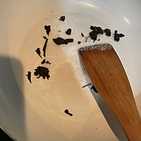 焦糖奶茶的做法图解1