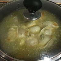 速冻水饺锅贴的做法图解1