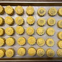 低糖低油莲蓉月饼的做法图解5