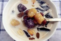 黑米椰汁芋圆的做法