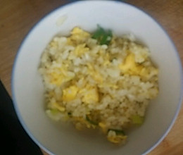 鸡蛋炒米饭的做法