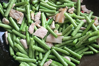 豆角炒肉