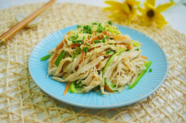 凉拌鸡丝金针菇