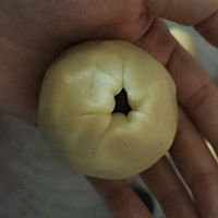 传统广式蛋黄月饼的做法图解12