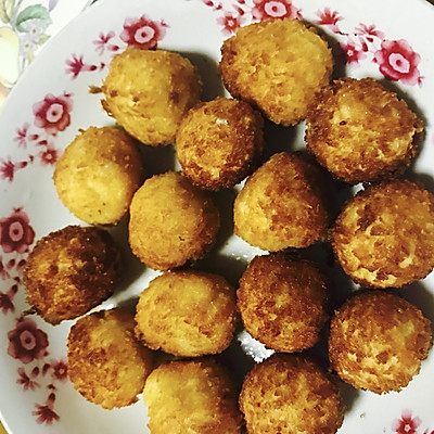 爆浆芝士鸡肉丸