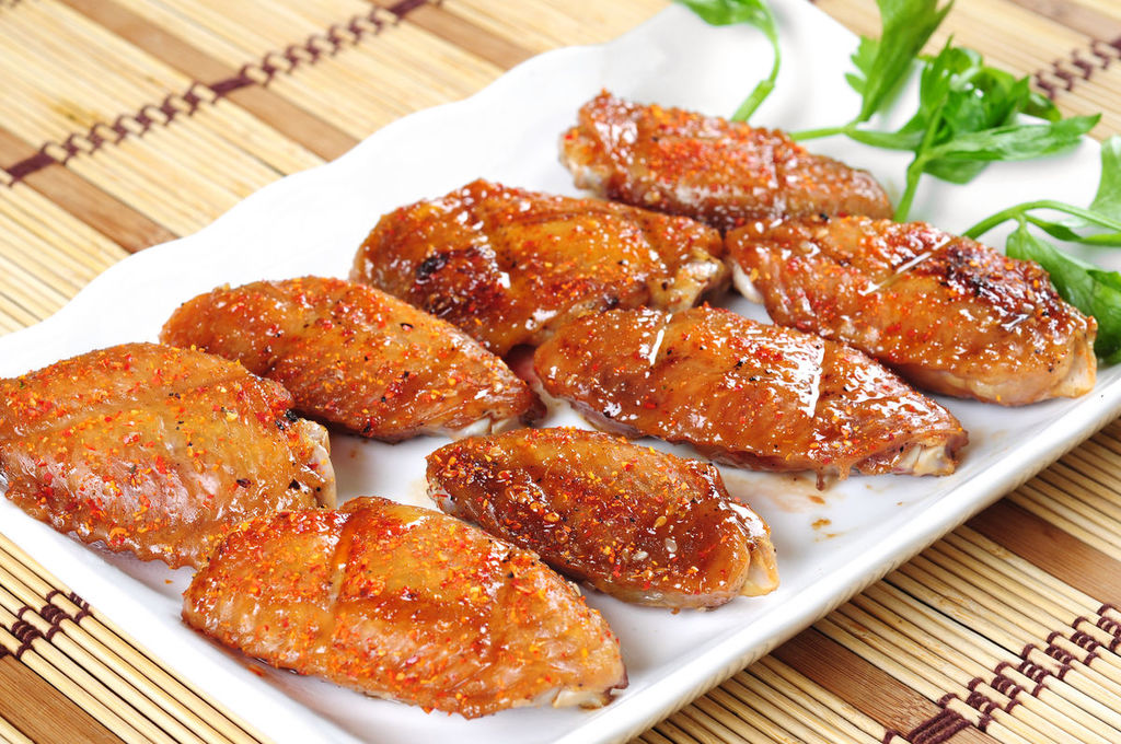 Roasted chicken wings