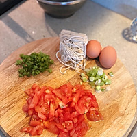 西红柿鸡蛋面的做法图解1
