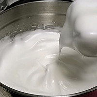 网红草莓抱抱杯蛋糕，简单又好吃的做法图解7