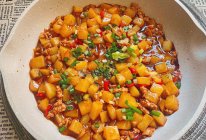 土豆烧肉的做法