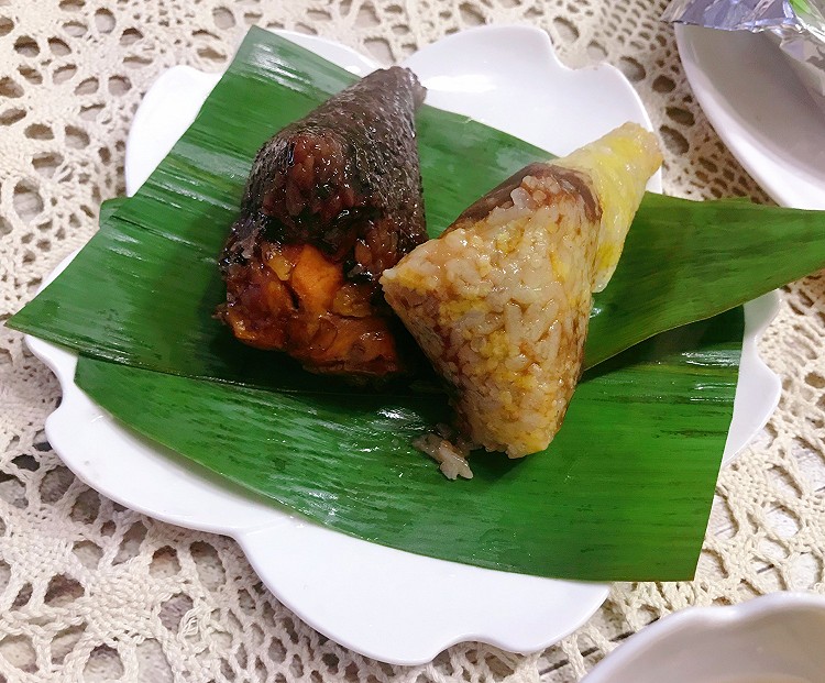 传承妈妈的爱~血糯米肉粽&小米豆沙粽的做法