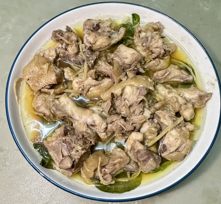 简单快手家庭下饭菜姜蒸鸡的做法