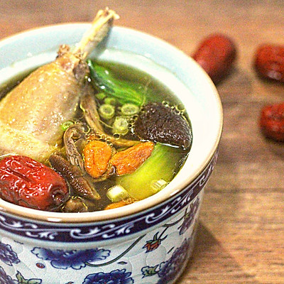 茶树菇鸡汤-美的食色