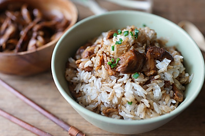 鸡腿拌饭