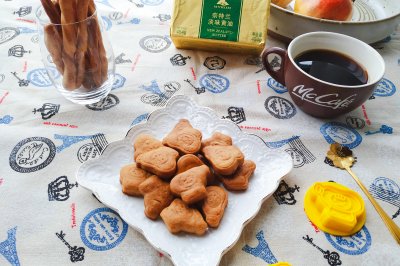 蒜香干酪脆饼干