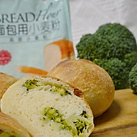 西蓝花佛卡夏面包的做法图解15