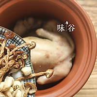 白莲茶树菇鸽子汤 | 味谷的做法图解5
