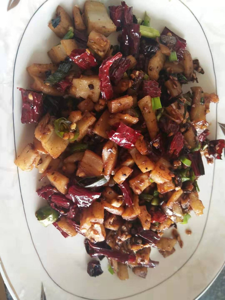 痛风能吃的爆炒莲藕的做法