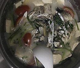 家常豆腐鱼头汤的做法